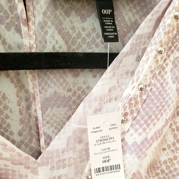 WHBM Embellished Neck Soft Blouson Dress Snake-00P - Picture 6 of 9